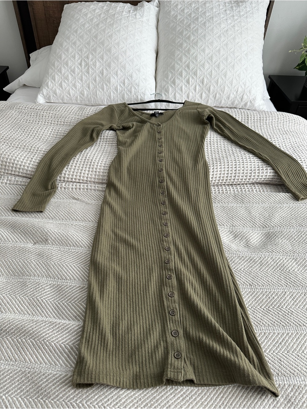 MESHKI Ribbed Button-Front Long Sleeve Midi Dress - Olive